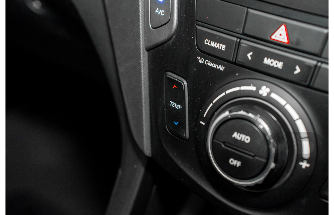 12/2015 Hyundai Santa Fe Elite CRDi (4x4) DM MY15 4d Wagon Sleek Silver Metallic Turbo Diesel 2.2L