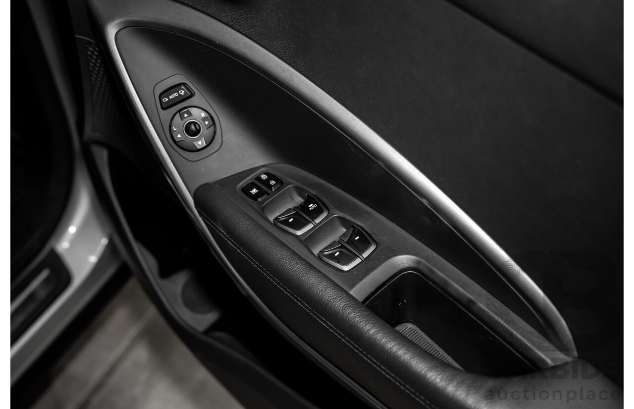 12/2015 Hyundai Santa Fe Elite CRDi (4x4) DM MY15 4d Wagon Sleek Silver Metallic Turbo Diesel 2.2L