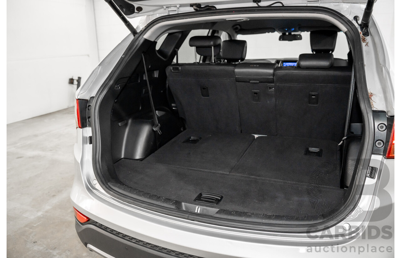 12/2015 Hyundai Santa Fe Elite CRDi (4x4) DM MY15 4d Wagon Sleek Silver Metallic Turbo Diesel 2.2L