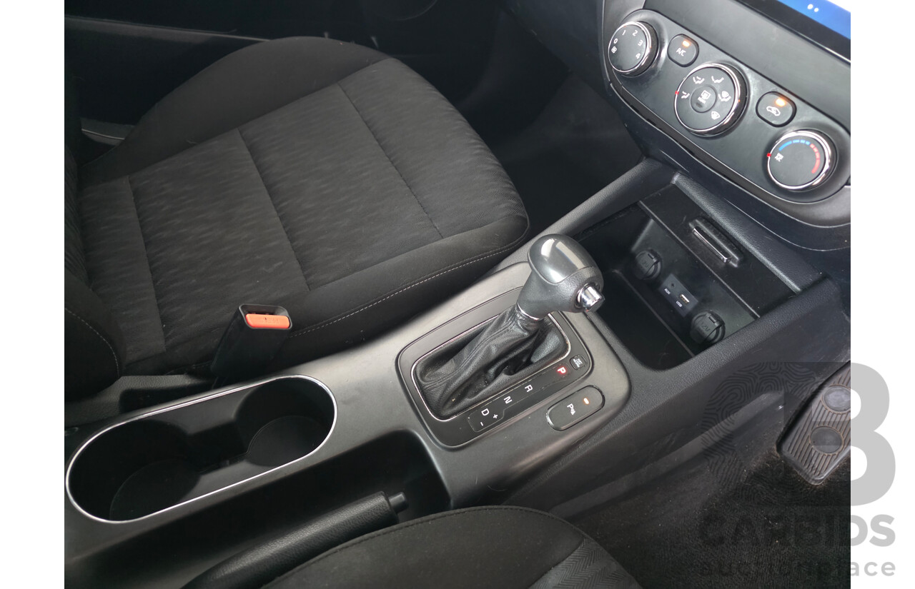 02/2016 Kia Cerato S YD MY15 4D Sedan White 1.8L