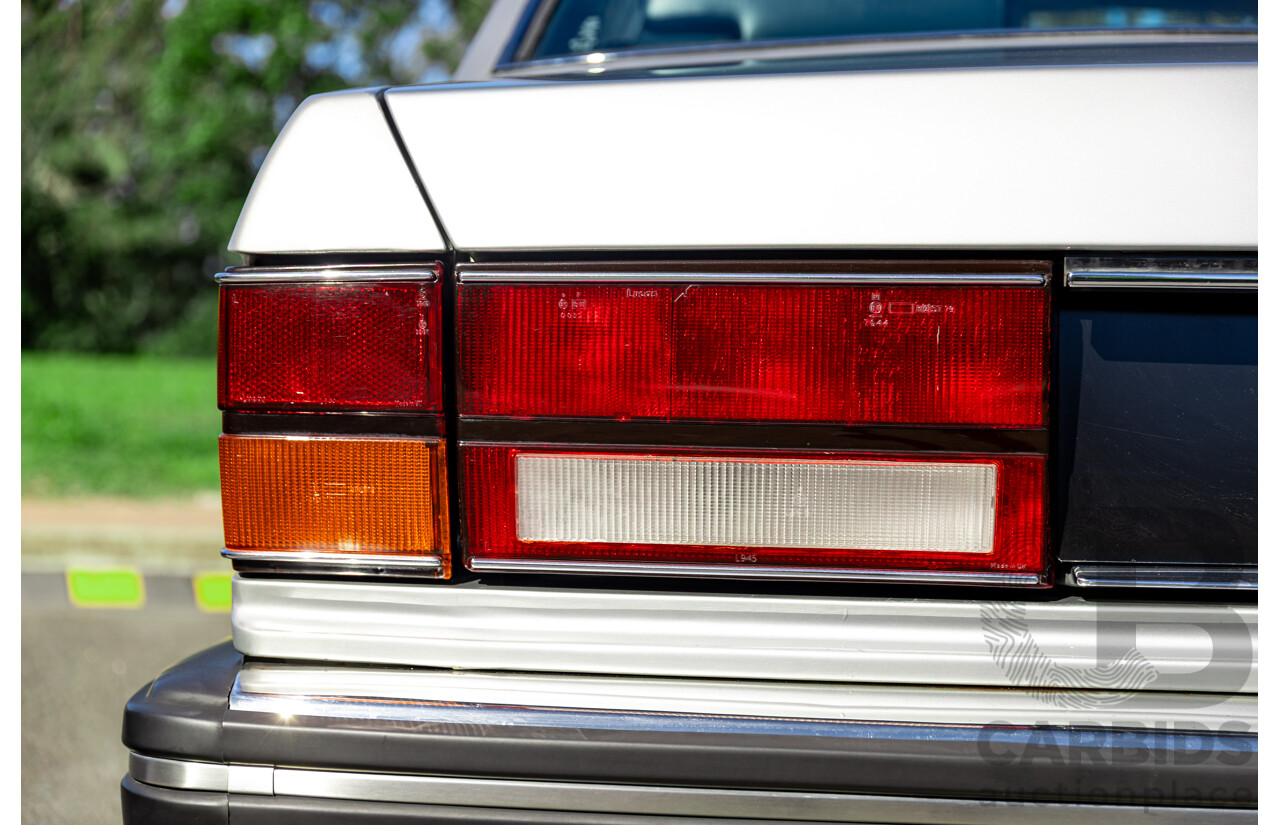 1984 Rolls-Royce Silver Spirit 4d Sedan Twin Carb V8 Georgian Silver Metallic V8 6.8L