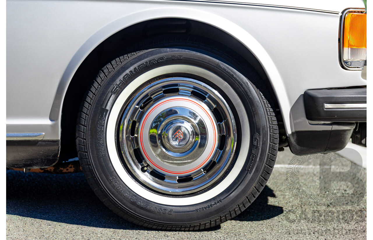 1984 Rolls-Royce Silver Spirit 4d Sedan Twin Carb V8 Georgian Silver Metallic V8 6.8L