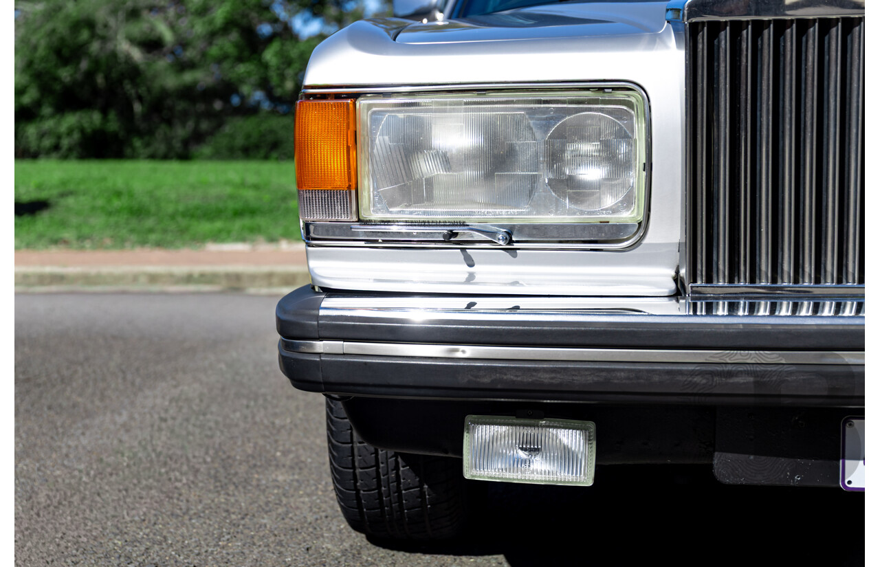1984 Rolls-Royce Silver Spirit 4d Sedan Twin Carb V8 Georgian Silver Metallic V8 6.8L
