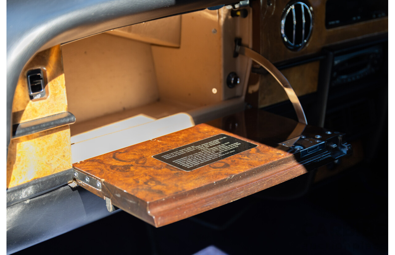 1984 Rolls-Royce Silver Spirit 4d Sedan Twin Carb V8 Georgian Silver Metallic V8 6.8L