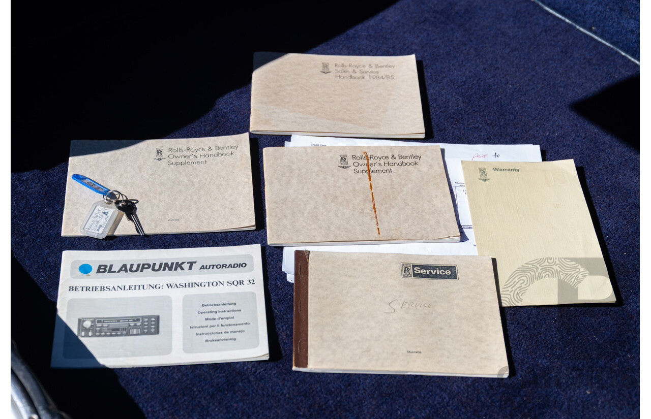 1984 Rolls-Royce Silver Spirit 4d Sedan Twin Carb V8 Georgian Silver Metallic V8 6.8L