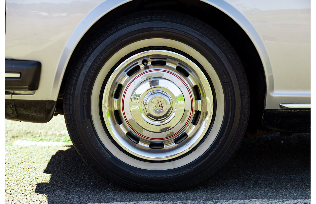 1984 Rolls-Royce Silver Spirit 4d Sedan Twin Carb V8 Georgian Silver Metallic V8 6.8L