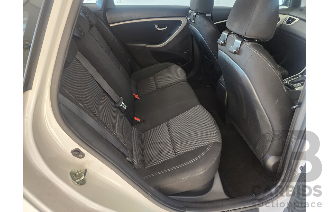 3/2013 Hyundai i30 Active GD 5d Hatchback White 1.8L