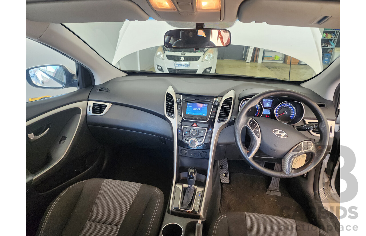 3/2013 Hyundai i30 Active GD 5d Hatchback White 1.8L