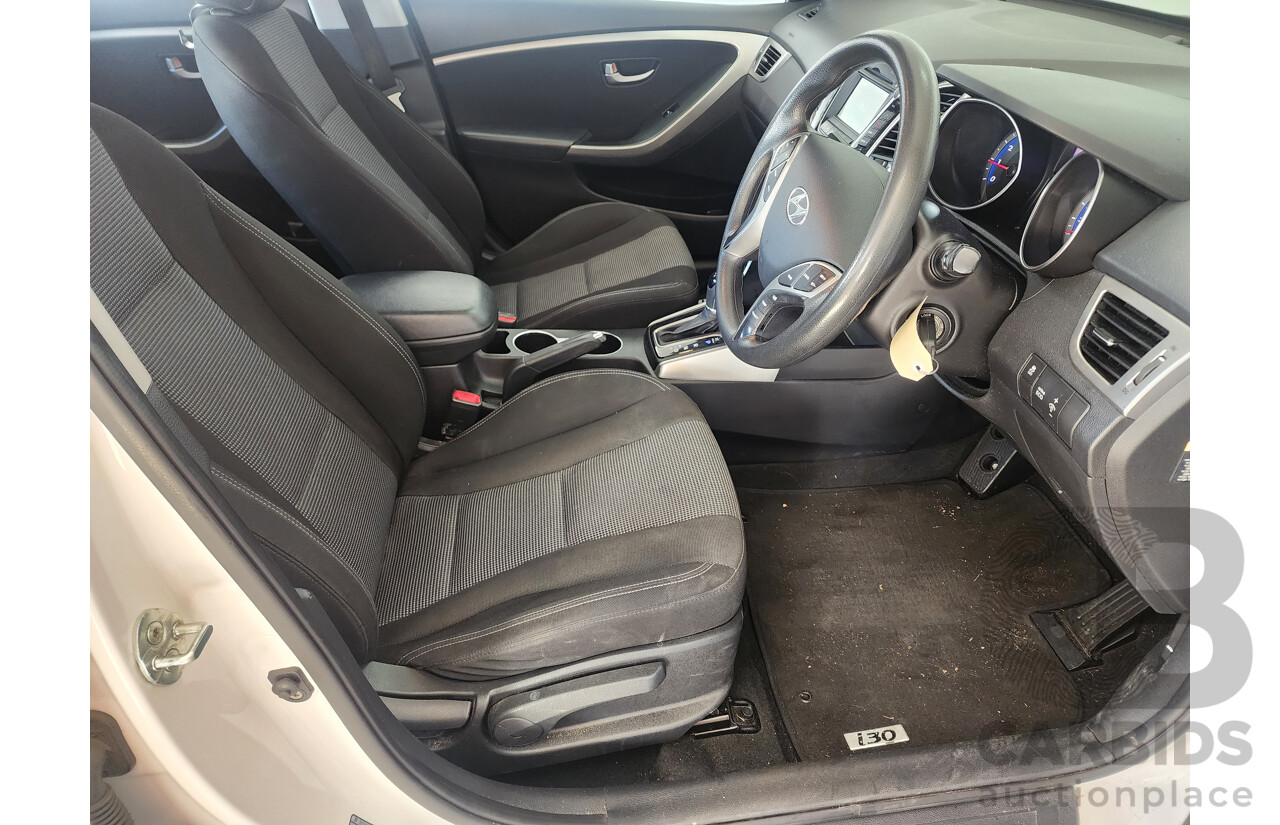 3/2013 Hyundai i30 Active GD 5d Hatchback White 1.8L