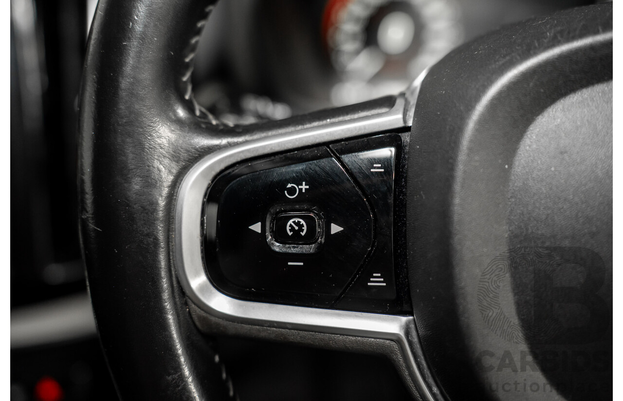 11/2017 Volvo XC60 T5 Inscription (AWD) 246 MY18 4d Wagon Ice White Turbo 2.0L