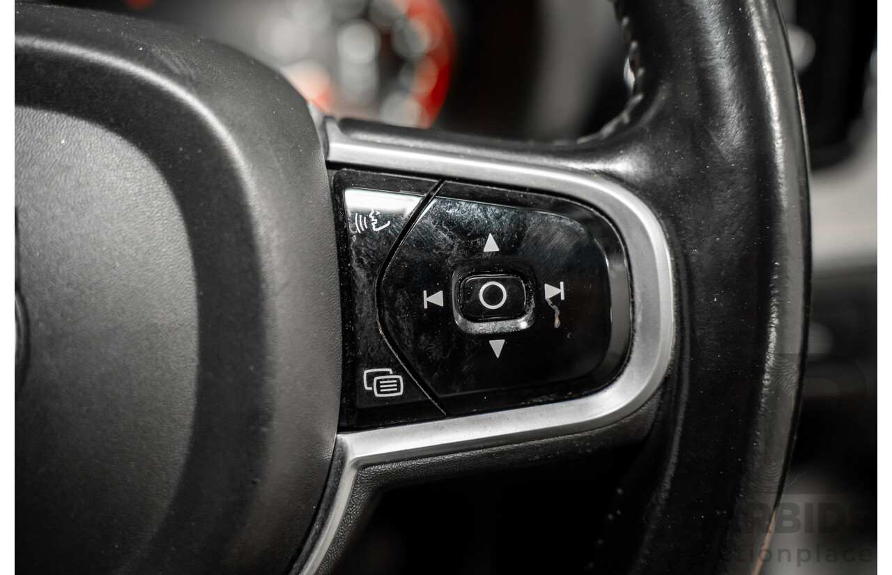 11/2017 Volvo XC60 T5 Inscription (AWD) 246 MY18 4d Wagon Ice White Turbo 2.0L