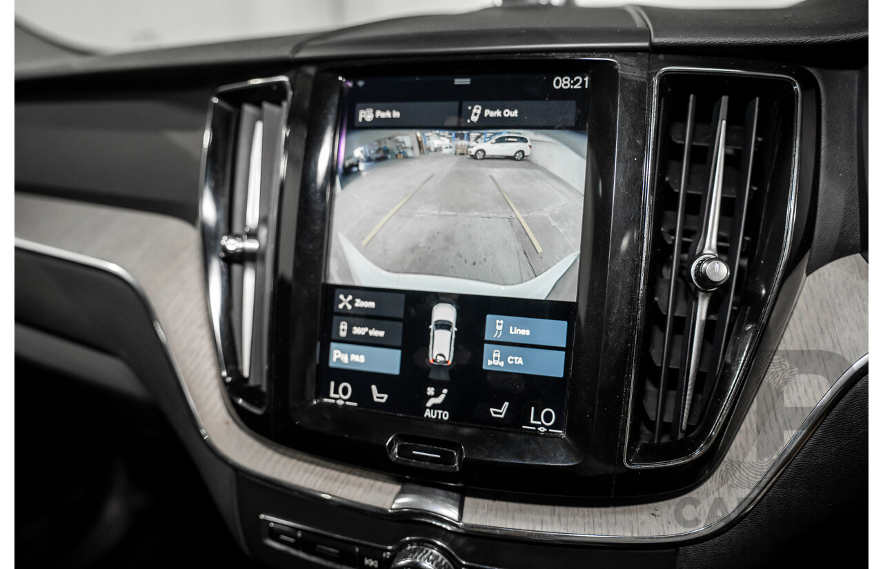 11/2017 Volvo XC60 T5 Inscription (AWD) 246 MY18 4d Wagon Ice White Turbo 2.0L