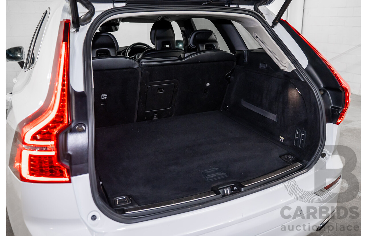 11/2017 Volvo XC60 T5 Inscription (AWD) 246 MY18 4d Wagon Ice White Turbo 2.0L