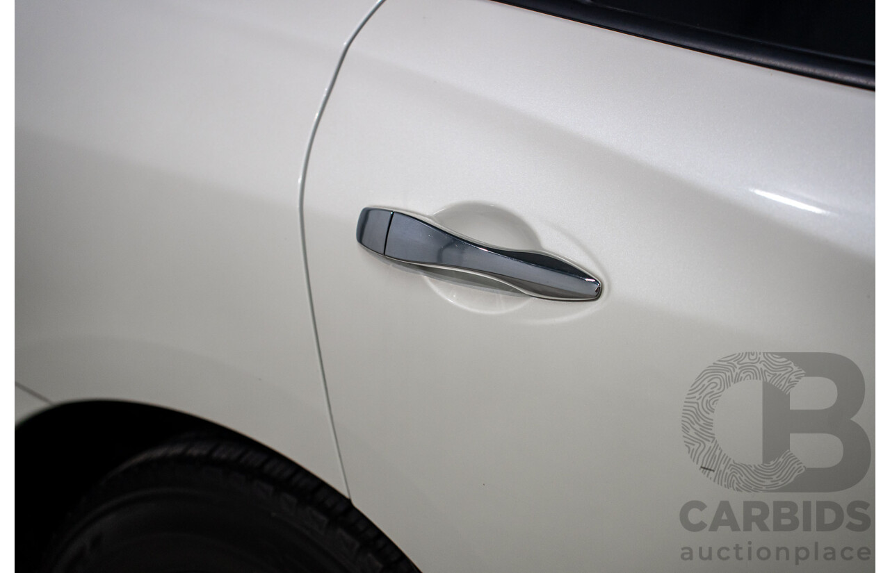 03/2019 Nissan Pathfinder ST-L (FWD) R52 MY19 Series III 4d Wagon Pearl White V6 3.5L