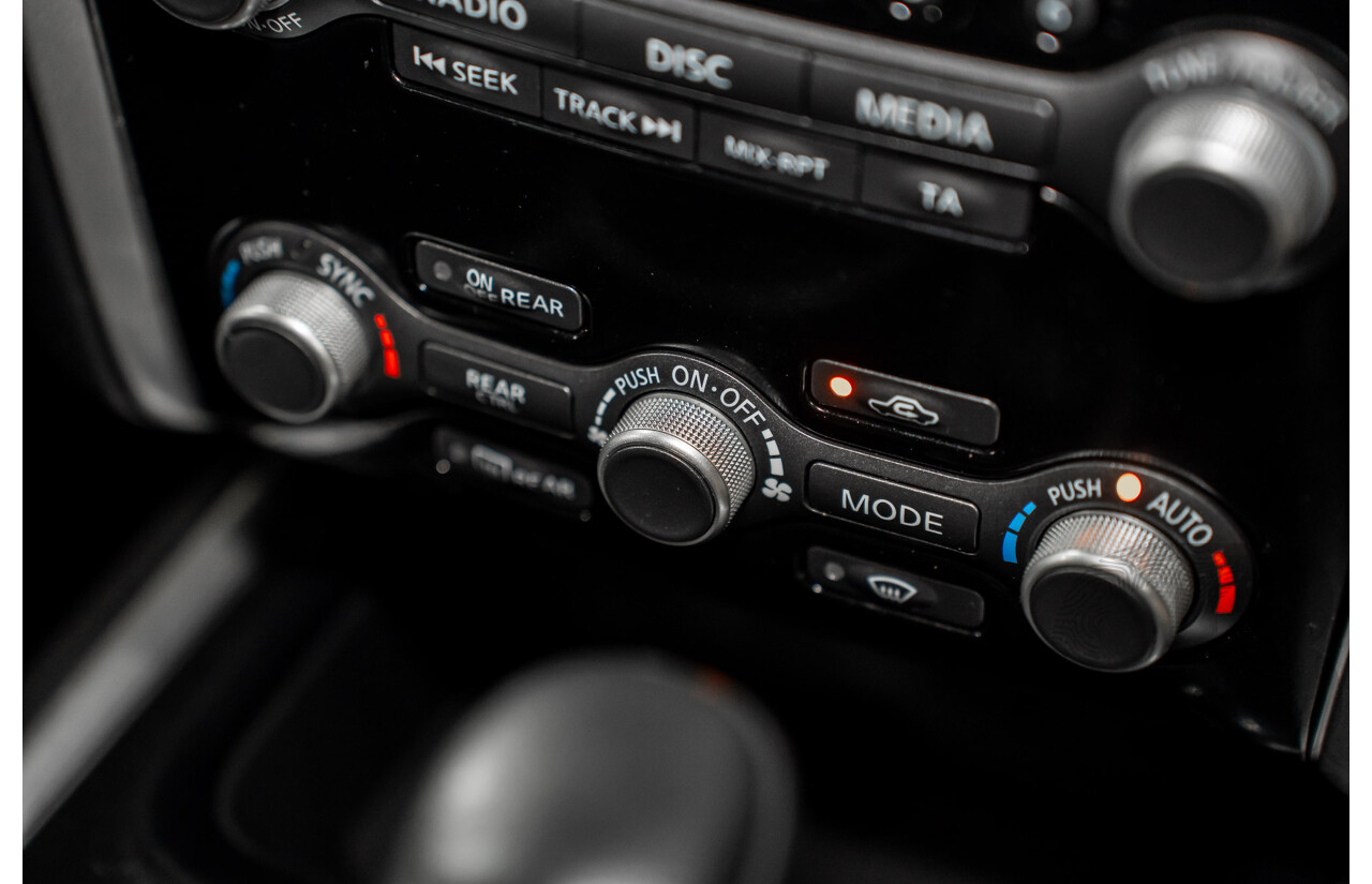 03/2019 Nissan Pathfinder ST-L (FWD) R52 MY19 Series III 4d Wagon Pearl White V6 3.5L