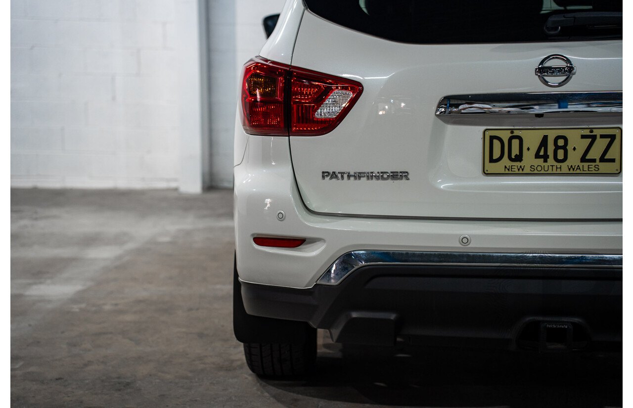 03/2019 Nissan Pathfinder ST-L (FWD) R52 MY19 Series III 4d Wagon Pearl White V6 3.5L