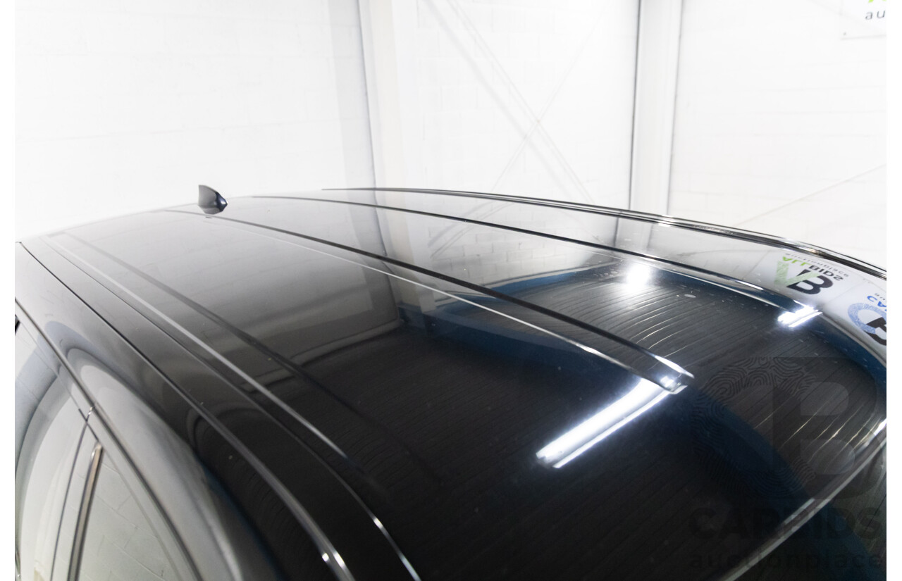 10/2019 Land Rover Discovery Sport D180 R-Dynamic SE (132kW) AWD L550 MY20 4D Wagon Santorini Black Metallic Turbo Diesel 2.0L - 7 Seater