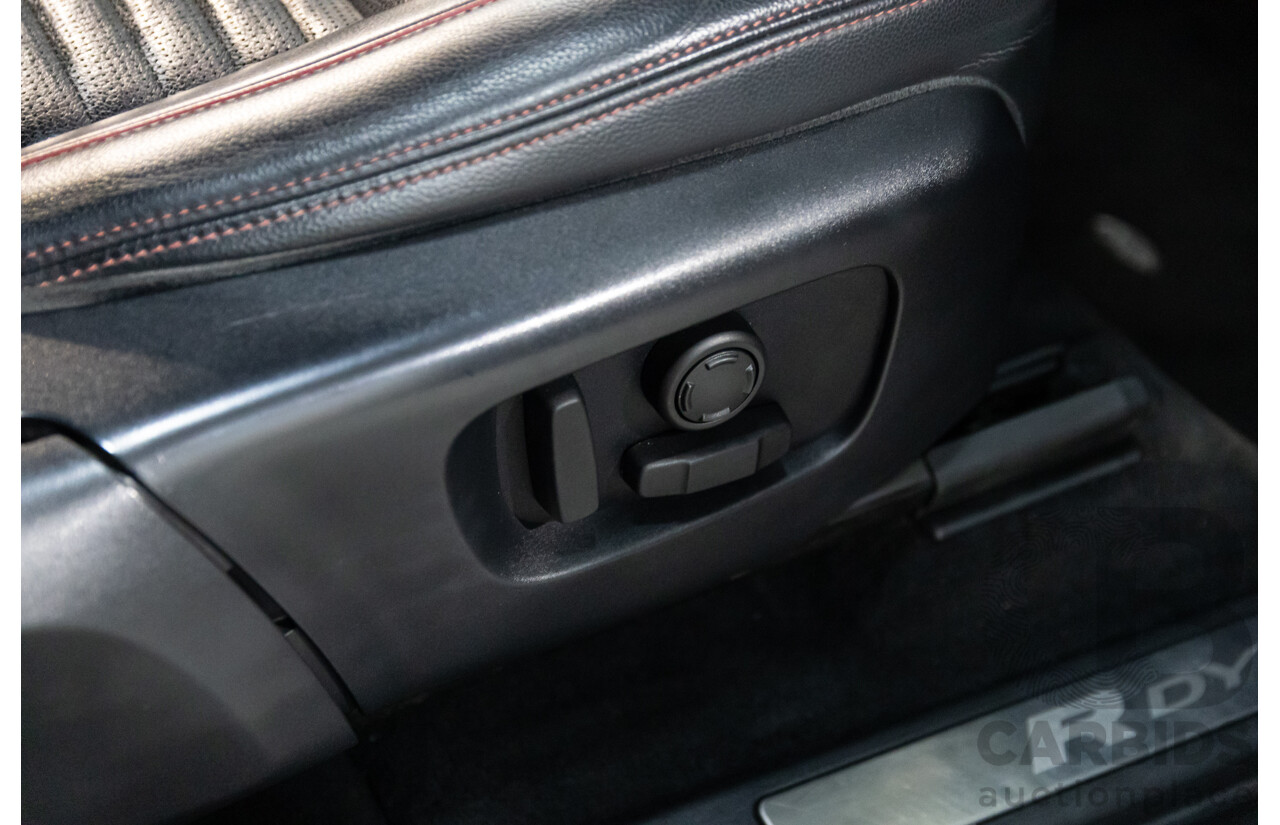 10/2019 Land Rover Discovery Sport D180 R-Dynamic SE (132kW) AWD L550 MY20 4D Wagon Santorini Black Metallic Turbo Diesel 2.0L - 7 Seater