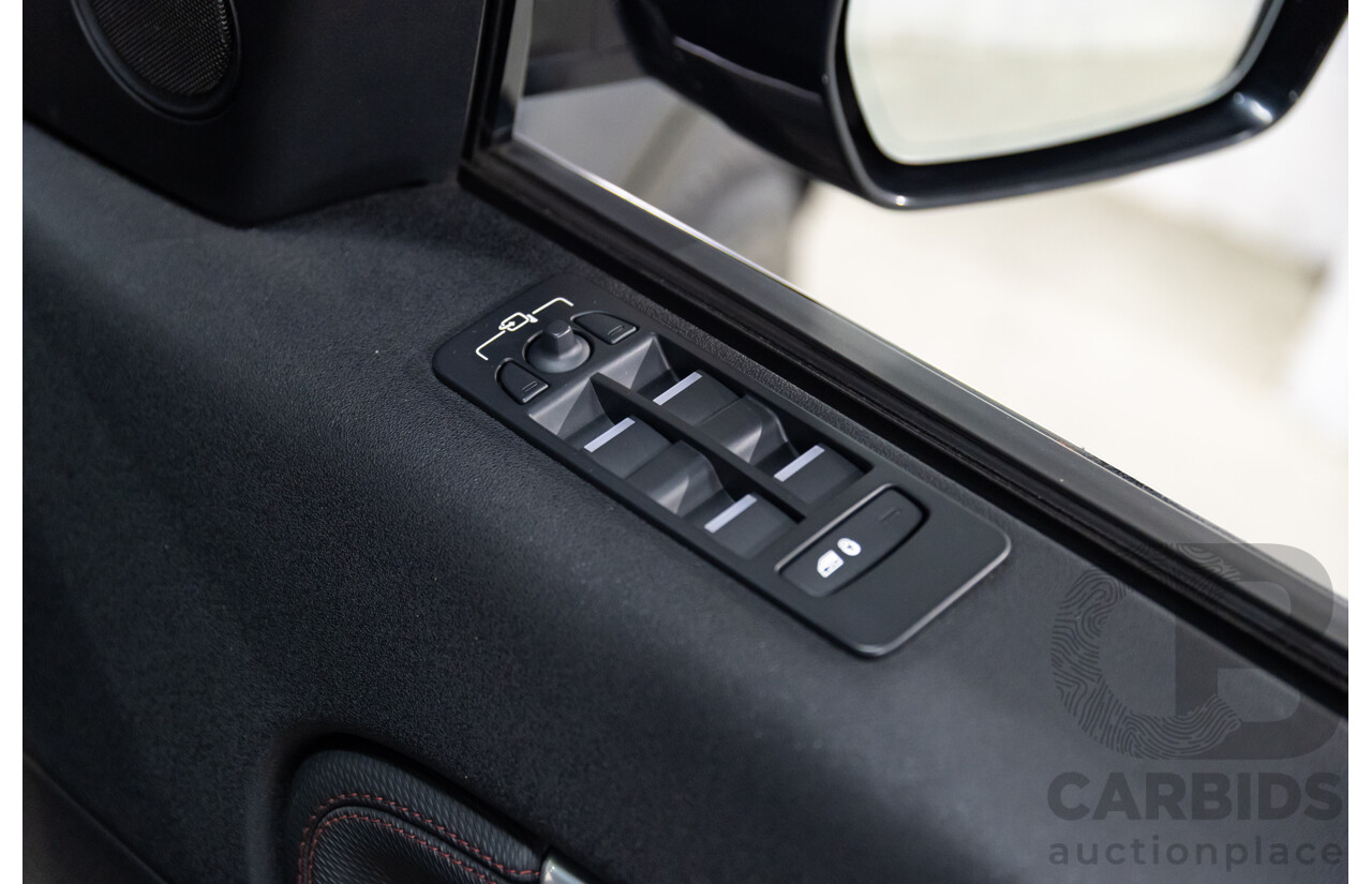 10/2019 Land Rover Discovery Sport D180 R-Dynamic SE (132kW) AWD L550 MY20 4D Wagon Santorini Black Metallic Turbo Diesel 2.0L - 7 Seater