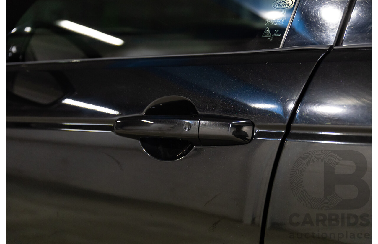 10/2019 Land Rover Discovery Sport D180 R-Dynamic SE (132kW) AWD L550 MY20 4D Wagon Santorini Black Metallic Turbo Diesel 2.0L - 7 Seater