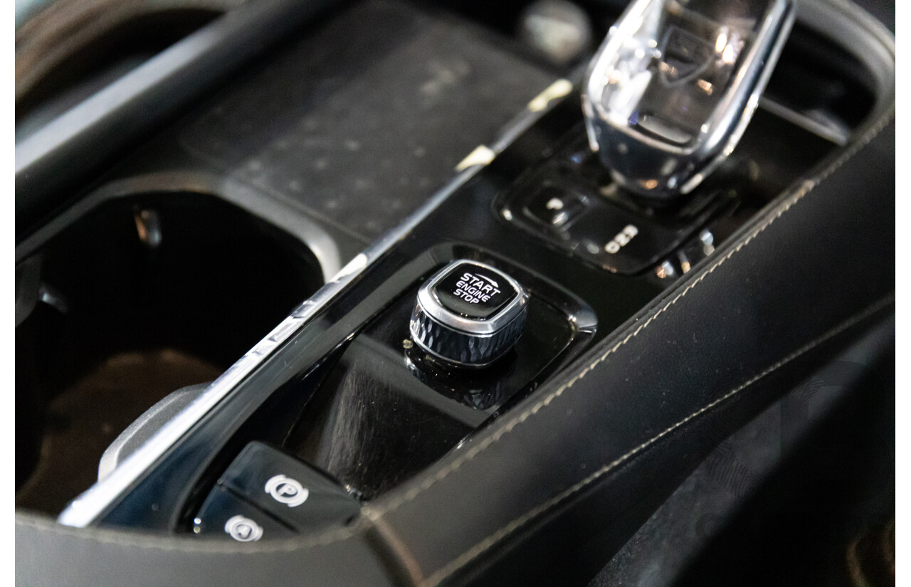 09/2021 Volvo XC90 B6 Inscription MHEV (AWD) 256 MY22 4d Wagon Bright Silver Metallic Twincharged Mild Hybrid 2.0L - 7 Seater