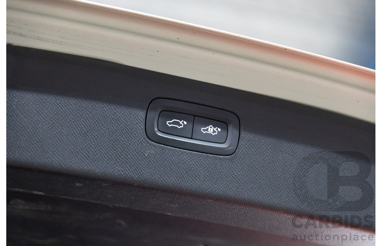 09/2021 Volvo XC90 B6 Inscription MHEV (AWD) 256 MY22 4d Wagon Bright Silver Metallic Twincharged Mild Hybrid 2.0L - 7 Seater