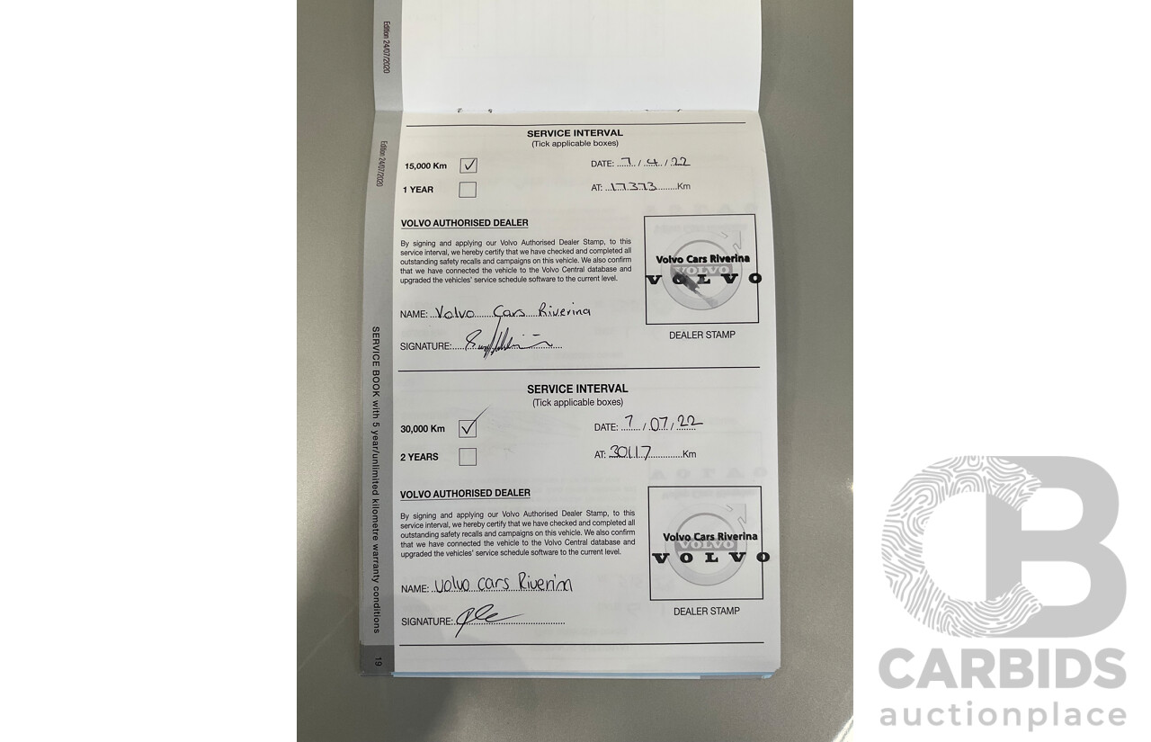 09/2021 Volvo XC90 B6 Inscription MHEV (AWD) 256 MY22 4d Wagon Bright Silver Metallic Twincharged Mild Hybrid 2.0L - 7 Seater