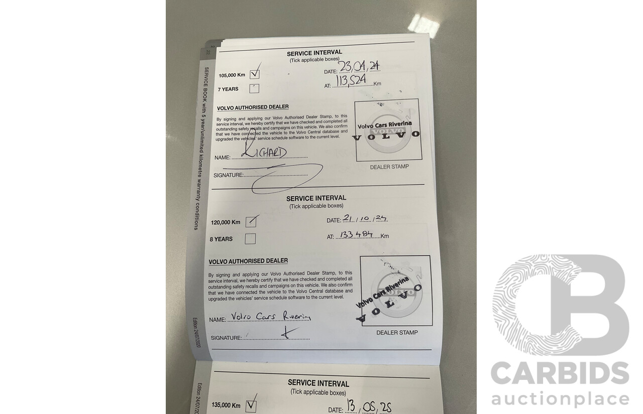 09/2021 Volvo XC90 B6 Inscription MHEV (AWD) 256 MY22 4d Wagon Bright Silver Metallic Twincharged Mild Hybrid 2.0L - 7 Seater