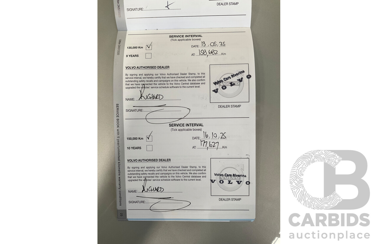 09/2021 Volvo XC90 B6 Inscription MHEV (AWD) 256 MY22 4d Wagon Bright Silver Metallic Twincharged Mild Hybrid 2.0L - 7 Seater