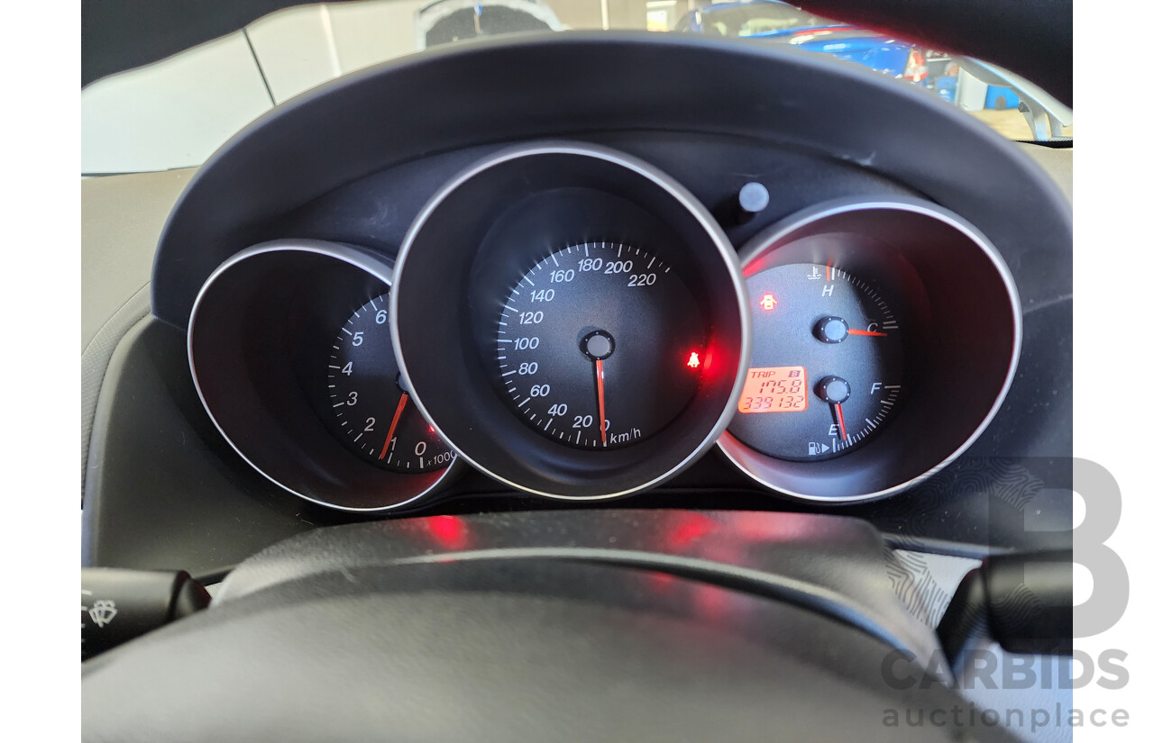 10/2004 Mazda Mazda3 NEO BK 5d Hatchback Silver 2.0L