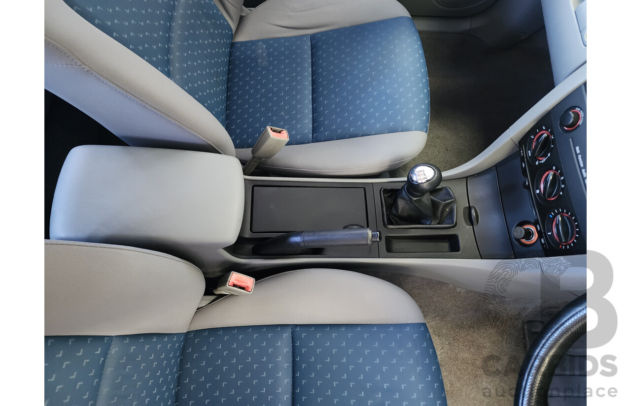 10/2004 Mazda Mazda3 NEO BK 5d Hatchback Silver 2.0L