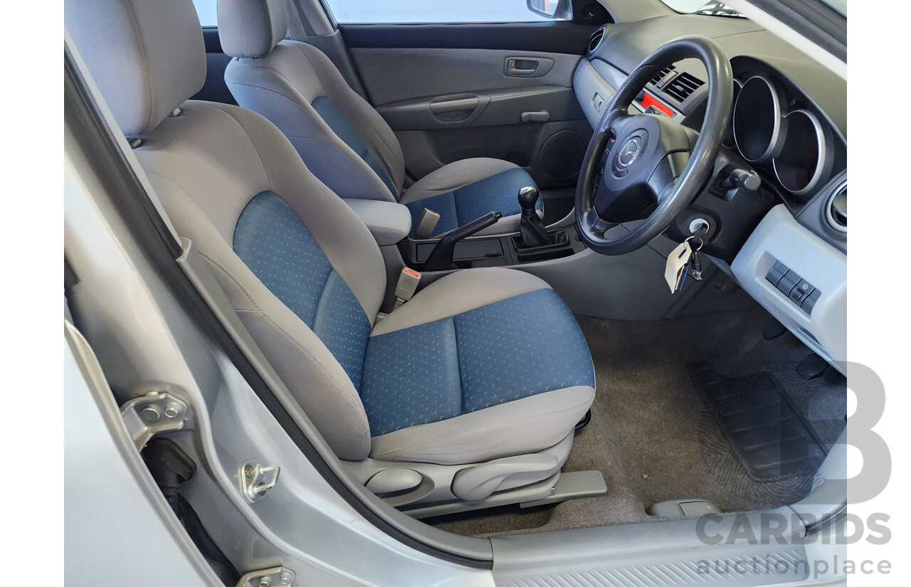 10/2004 Mazda Mazda3 NEO BK 5d Hatchback Silver 2.0L