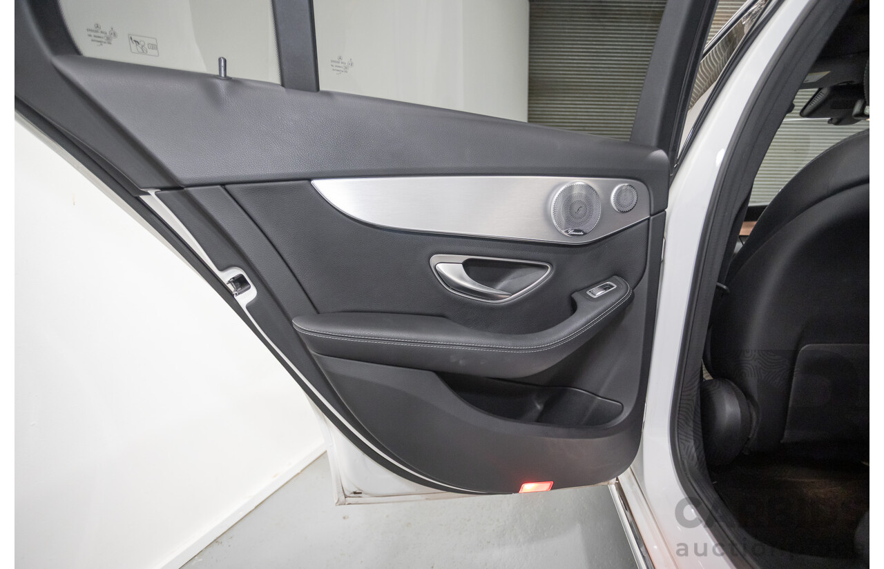 4/2016 Mercedes-Benz C250 205 MY16 4D Polar White Turbo 2.0L