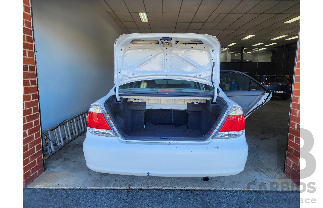 8/2005 Toyota Camry Altise MCV36R UPGRADE 4d Sedan White 3.0L