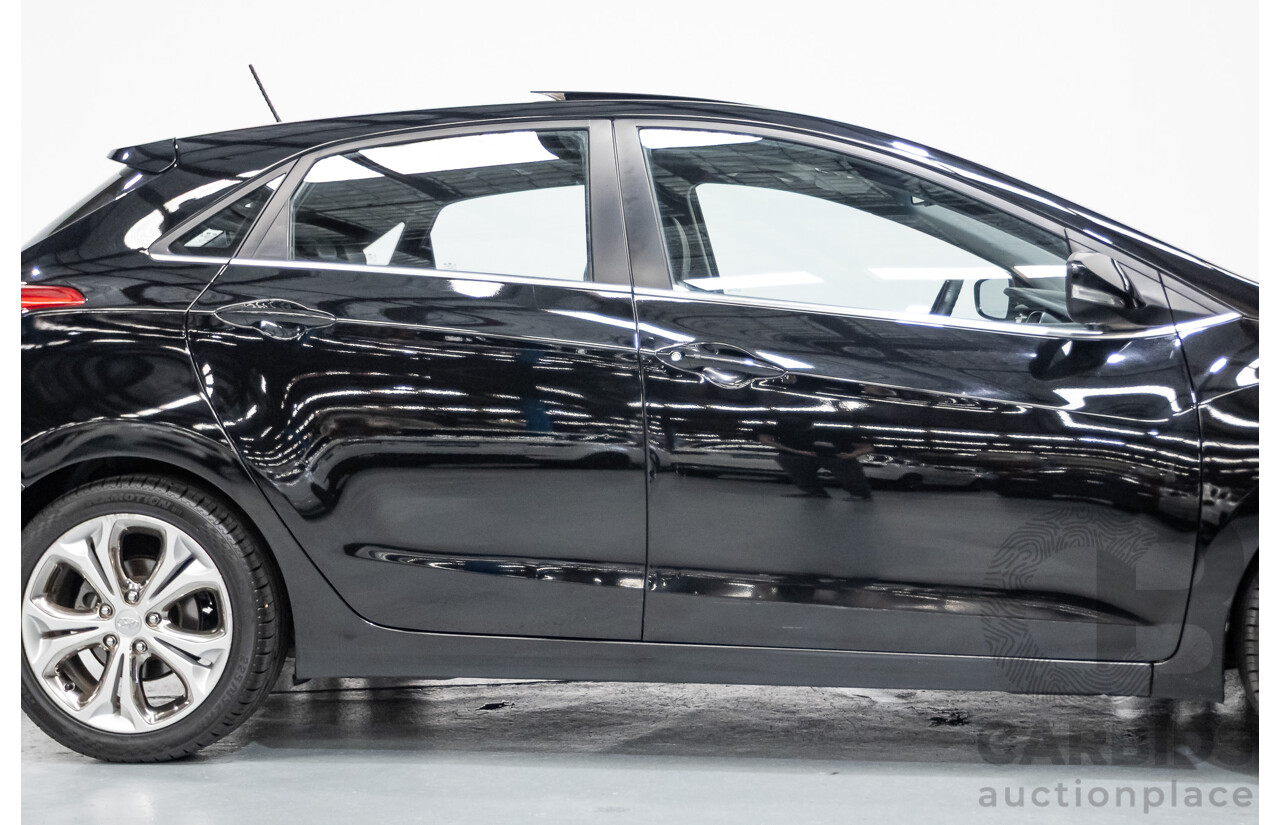 6/2014 Hyundai i30 Premium GD MY14 5D Hatchback Phantom Black Pearl 1.8L