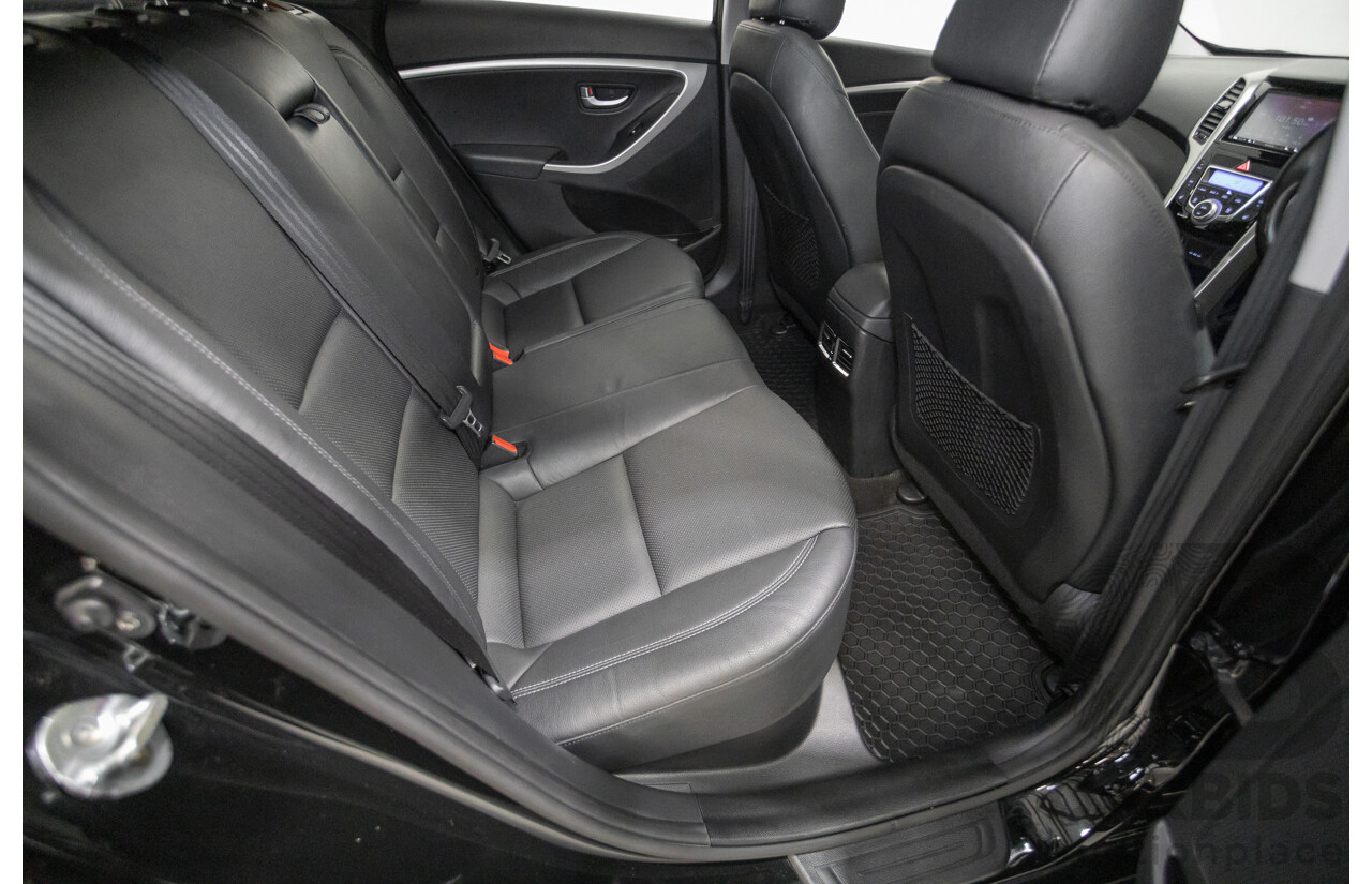 6/2014 Hyundai i30 Premium GD MY14 5D Hatchback Phantom Black Pearl 1.8L