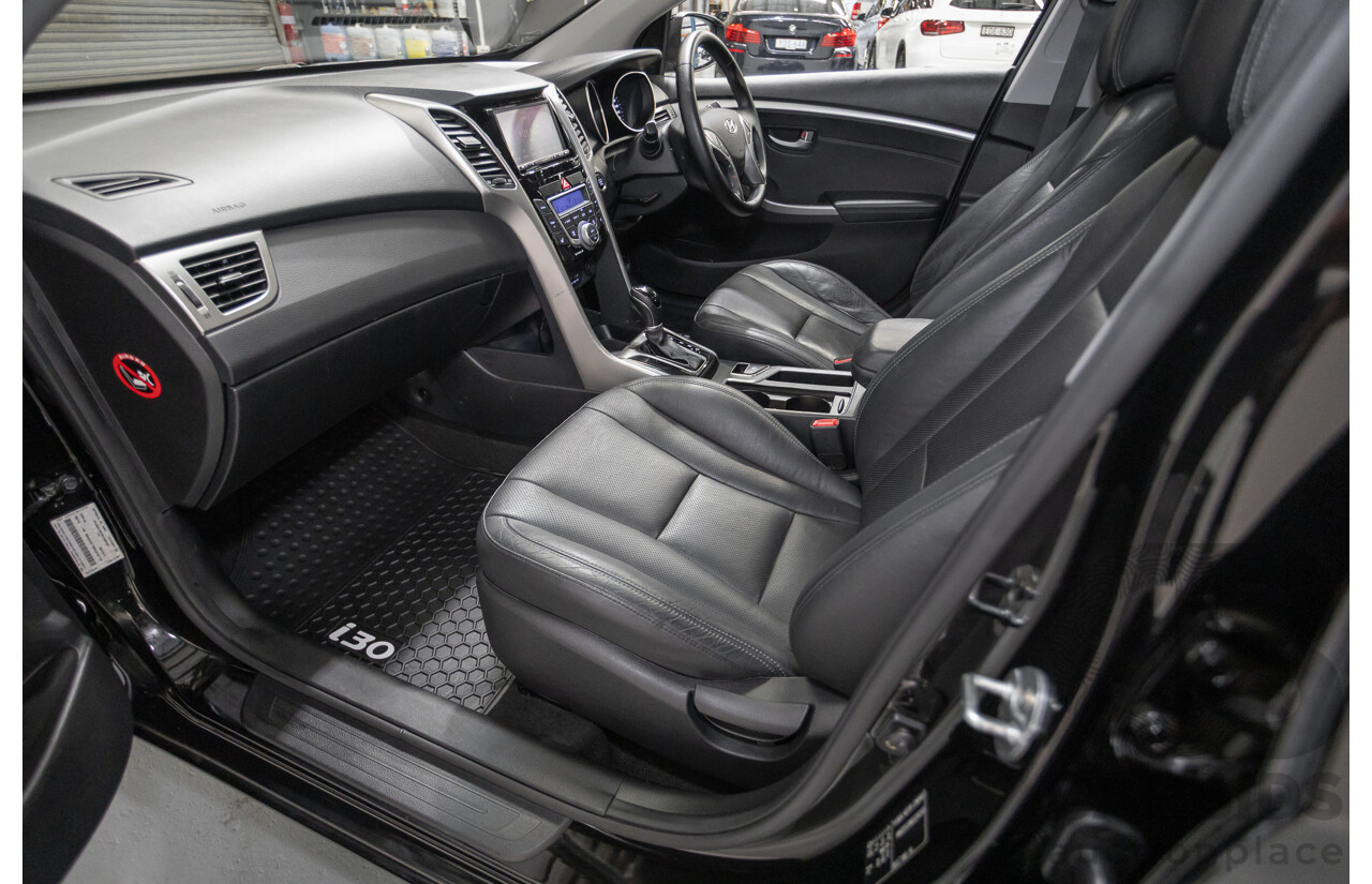 6/2014 Hyundai i30 Premium GD MY14 5D Hatchback Phantom Black Pearl 1.8L