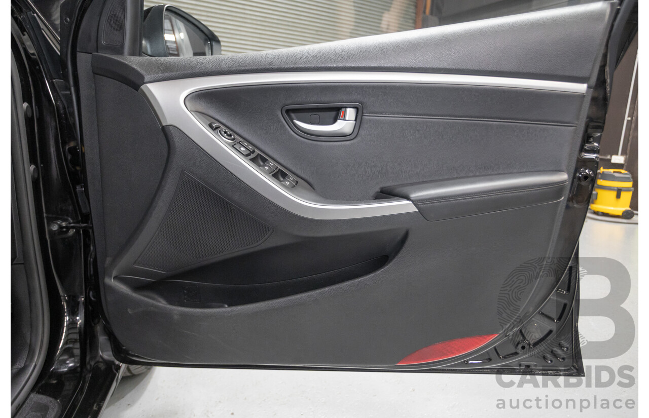 6/2014 Hyundai i30 Premium GD MY14 5D Hatchback Phantom Black Pearl 1.8L