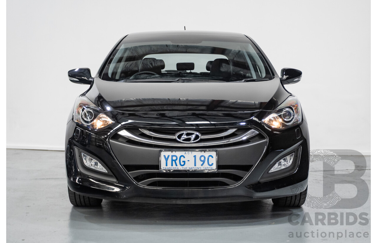 6/2014 Hyundai i30 Premium GD MY14 5D Hatchback Phantom Black Pearl 1.8L