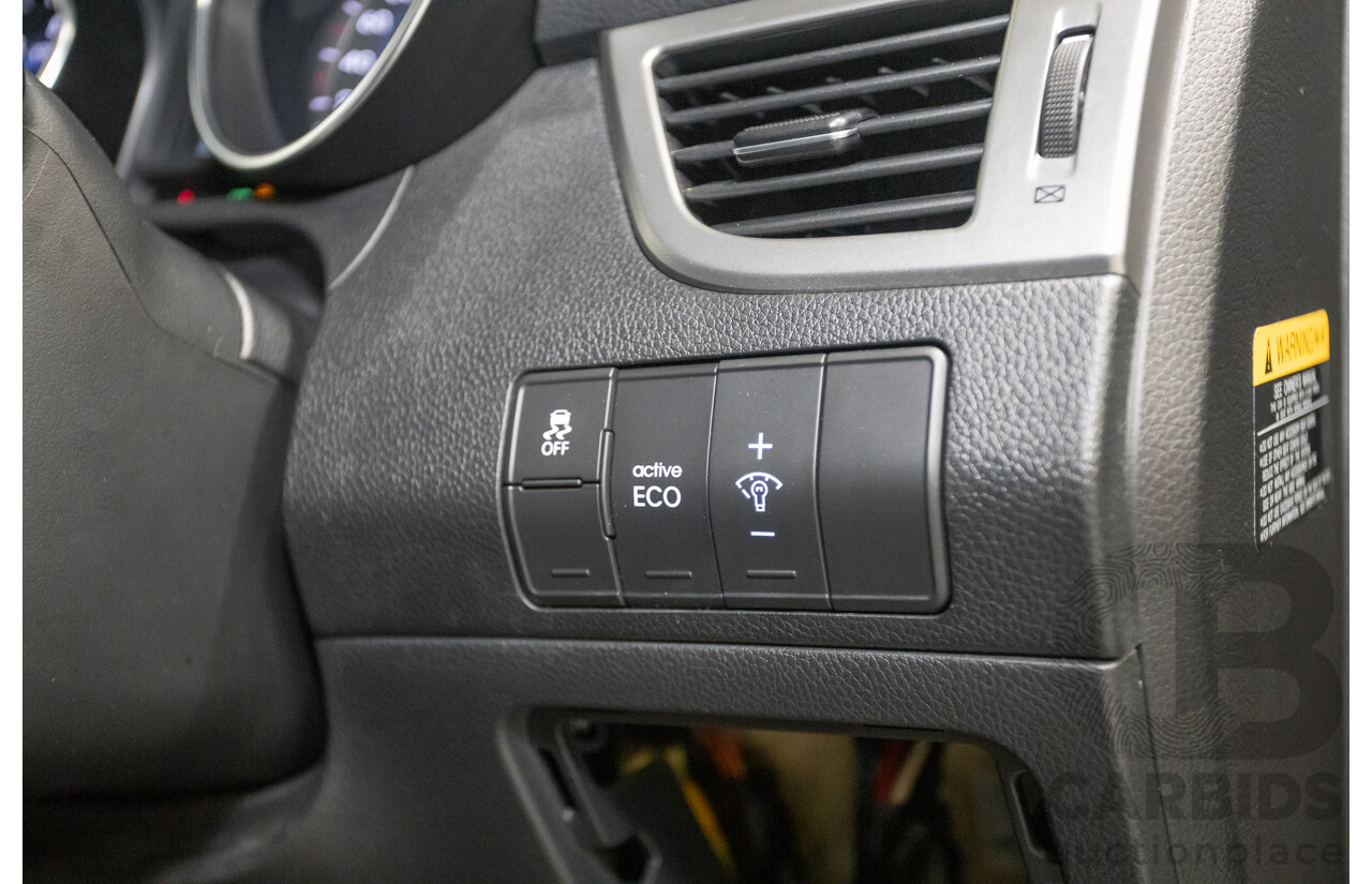 6/2014 Hyundai i30 Premium GD MY14 5D Hatchback Phantom Black Pearl 1.8L