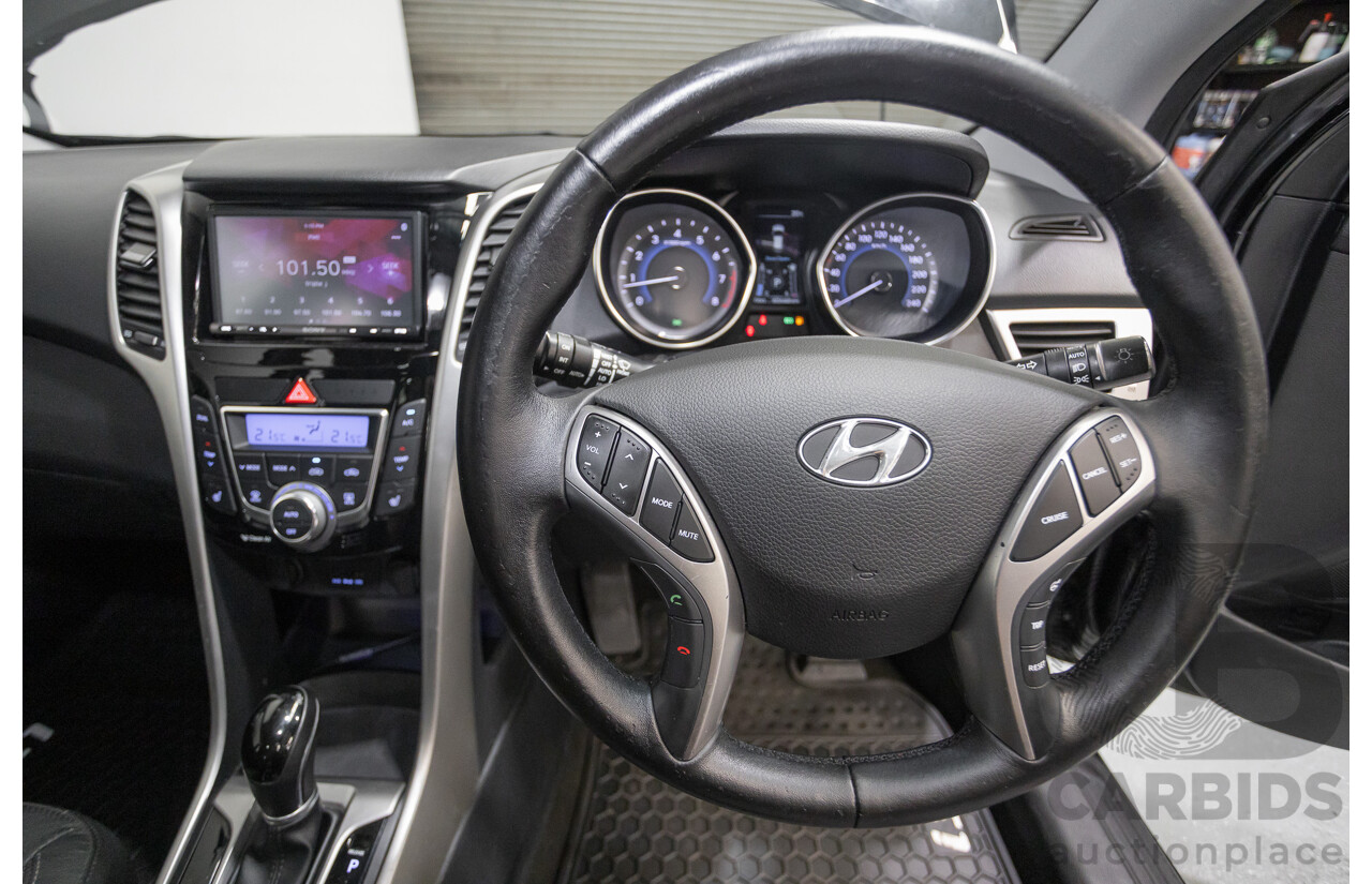 6/2014 Hyundai i30 Premium GD MY14 5D Hatchback Phantom Black Pearl 1.8L