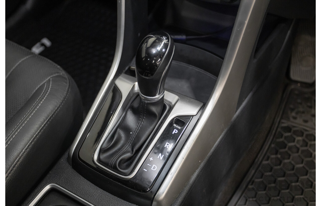 6/2014 Hyundai i30 Premium GD MY14 5D Hatchback Phantom Black Pearl 1.8L