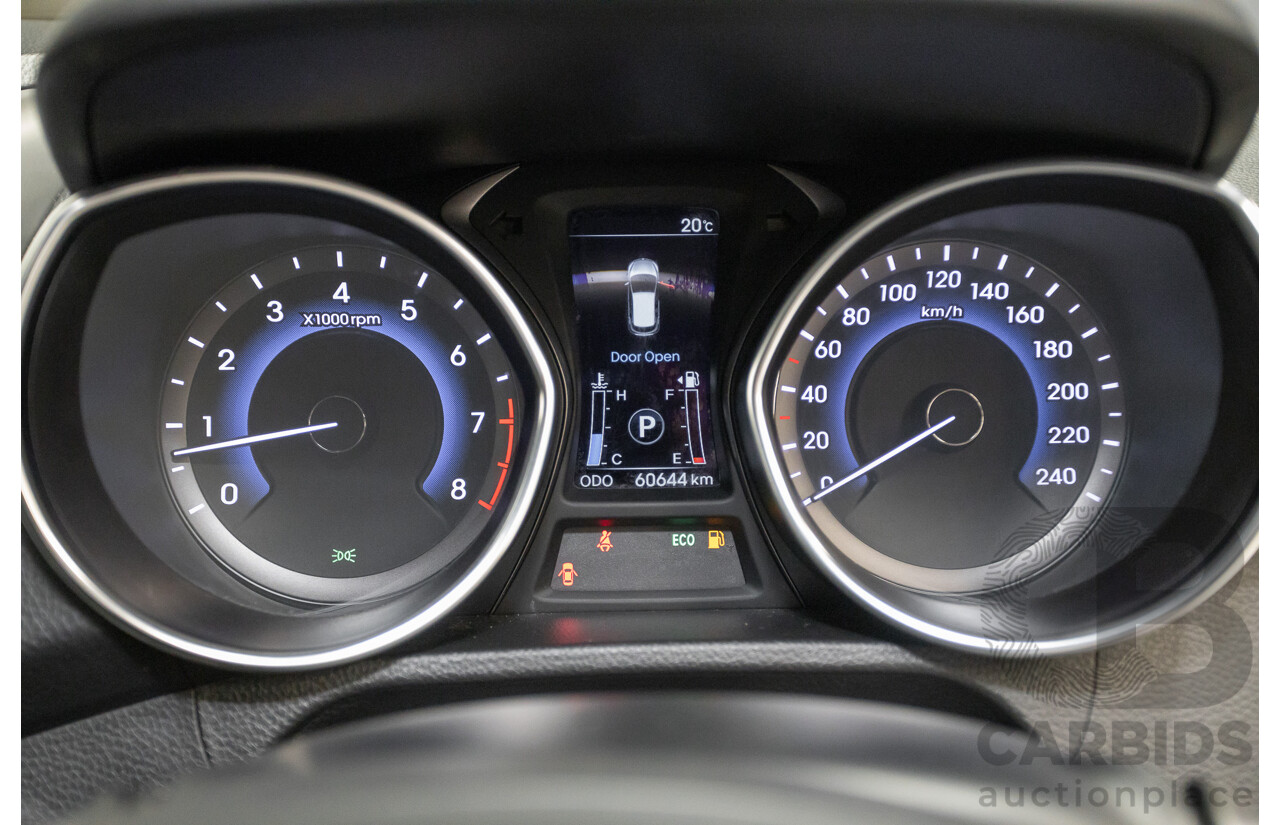 6/2014 Hyundai i30 Premium GD MY14 5D Hatchback Phantom Black Pearl 1.8L