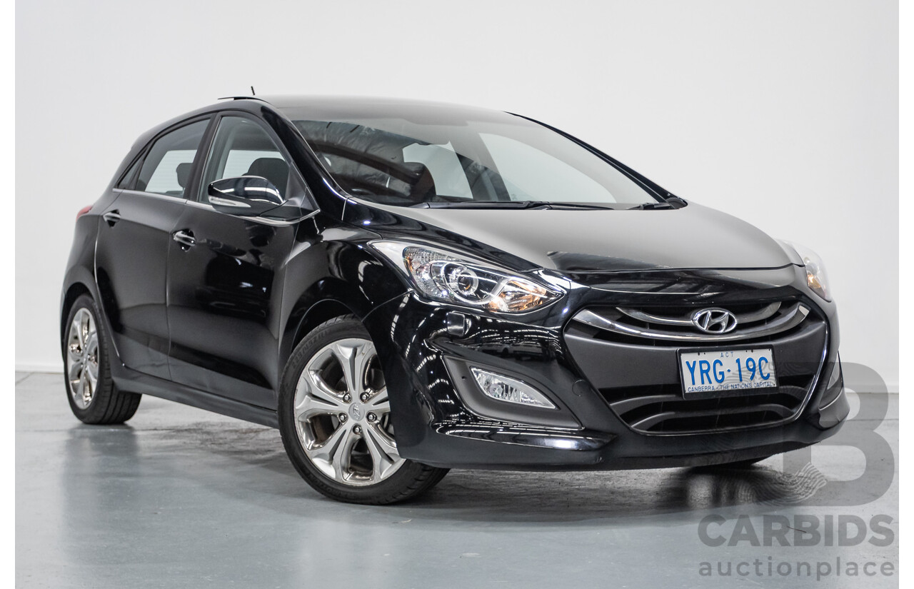 6/2014 Hyundai i30 Premium GD MY14 5D Hatchback Phantom Black Pearl 1.8L