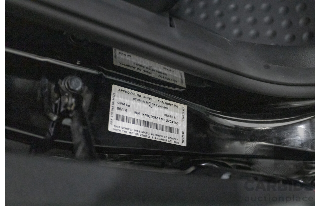 6/2014 Hyundai i30 Premium GD MY14 5D Hatchback Phantom Black Pearl 1.8L