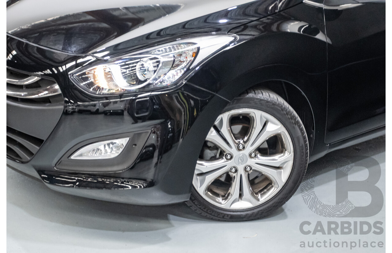 6/2014 Hyundai i30 Premium GD MY14 5D Hatchback Phantom Black Pearl 1.8L