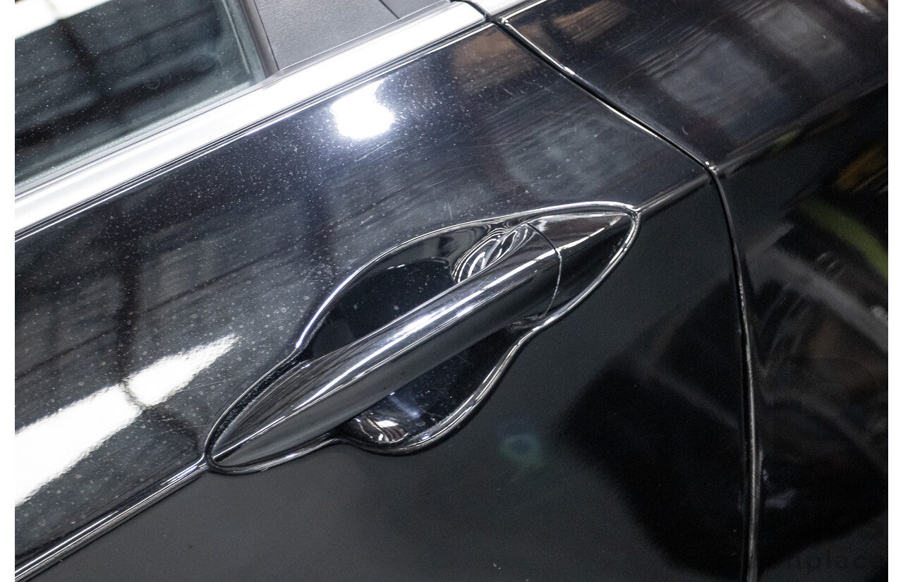 6/2014 Hyundai i30 Premium GD MY14 5D Hatchback Phantom Black Pearl 1.8L