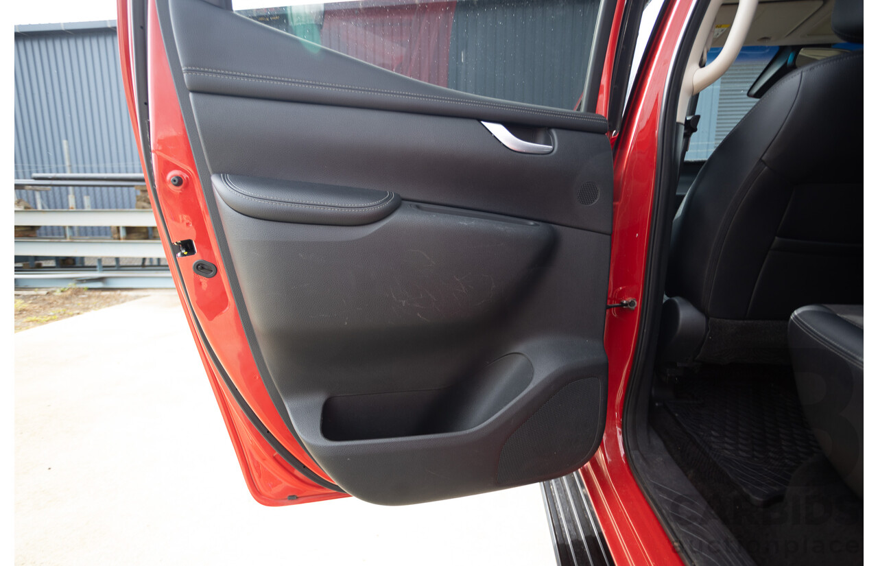 3/2018 Mercedes-Benz X 250d Power 4MATIC (4x4) 470 Dual Cab Danakil Red Twin Turbo Diesel 2.3L