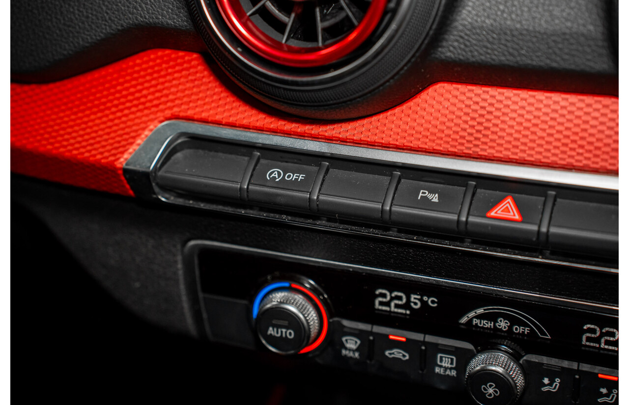 06/2018 Audi Q2 2.0 TFSI Quattro Sport (AWD) GA MY18 4d Wagon Mythos Black Metallic Turbo 2.0L