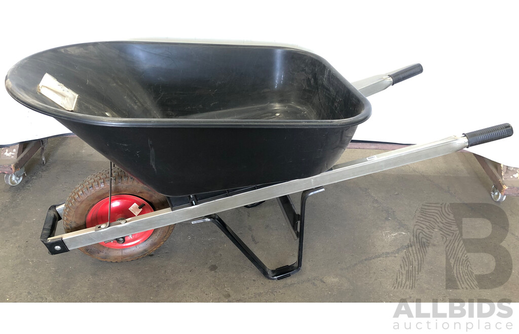 Saxon 100 Litre Wheel Barrow